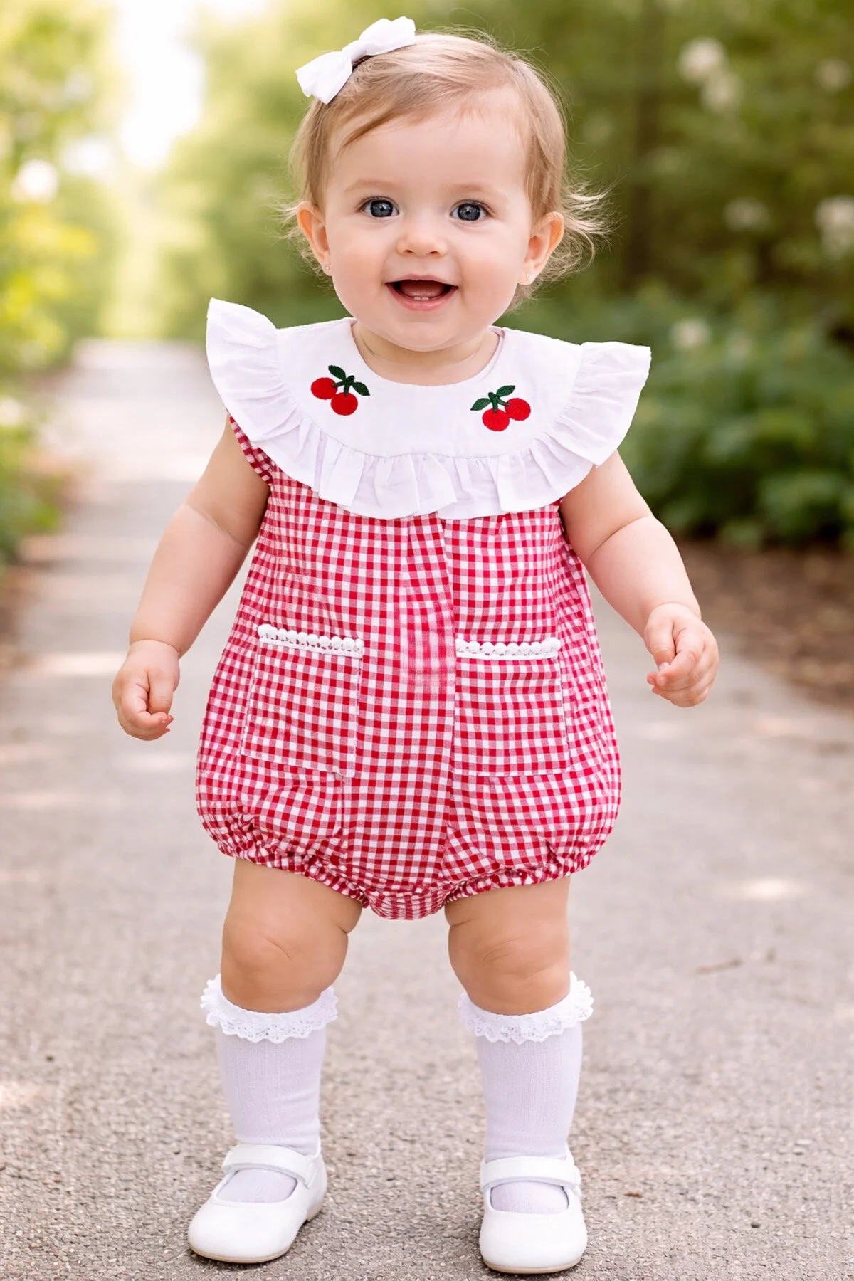 Bilge Trend Kız Bebek Kiraz Nakışlı Yazlık Ekose Romper Tulum Kırmızı - Beyaz Bilge Trend Kız Bebek Kiraz Nakışlı Yazlık Ekose Romper Tulum Kırmızı - Beyaz