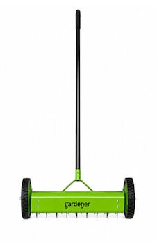 Gardener 10820 Tekerlekli Teleskopik Saplı Çim Havalandırma Tırmığı