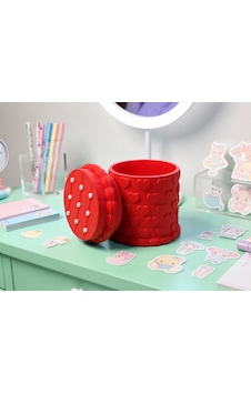 Alvera Kabartma Kalp Desenli Kapaklı Kalemlik 3d Baskı Masaüstü Organizer - Kırmızı Alvera Kabartma Kalp Desenli Kapaklı Kalemlik 3d Baskı Masaüstü Organizer - Kırmızı