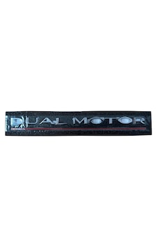 Dual Motor - Amblem 20-24 Gümüş-kırmızı Renk Tesla Y - Tesla X Dual Motor - Amblem 20-24 Gümüş-kırmızı Renk Tesla Y - Tesla X