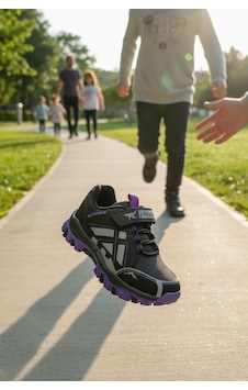 Enoch Outdoor Tasarımlı Ve Darbe Emici Tabanlı Çocuk Ayakkabı Siyah - Mor Enoch Outdoor Tasarımlı Ve Darbe Emici Tabanlı Çocuk Ayakkabı Siyah - Mor