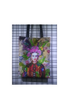 Owl Bag Çiçekler Içinde Özgür Bir Kadın Desenli Tasarım Kumaş Omuz Çantası Çok Renkli Owl Bag Çiçekler Içinde Özgür Bir Kadın Desenli Tasarım Kumaş Omuz Çantası Çok Renkli
