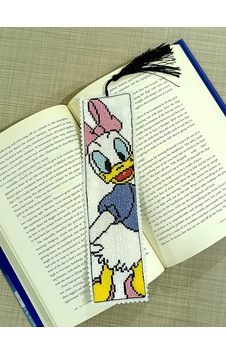 Daisy Duck Kanaviçe Kitap Ayracı Daisy Duck Kanaviçe Kitap Ayracı