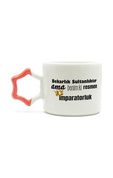 Mor Mürekkep Bekarlık Sultanlıktır Ama Baskılı Turuncu Kulplu Yıldız Kupa Mor Mürekkep Bekarlık Sultanlıktır Ama Baskılı Turuncu Kulplu Yıldız Kupa