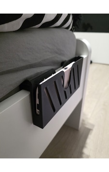 3d Baskı Komodin Kenarına Takılan Telefon Tutucu Yatak Başı Telefon Standı Diğer 3d Baskı Komodin Kenarına Takılan Telefon Tutucu Yatak Başı Telefon Standı Diğer