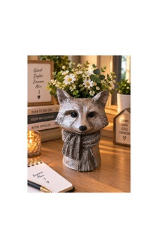 Dekoratif Tilki Figürlü Makyaj Fırçalığı Kalemlik Saksı Organizer Polyester 20x10 Cm Gümüş Dekoratif Tilki Figürlü Makyaj Fırçalığı Kalemlik Saksı Organizer Polyester 20x10 Cm Gümüş
