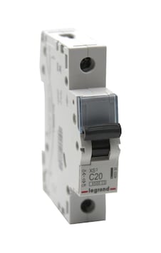 Legrand 403330 Xs3 C Tipi 1X20A 4.5Ka Otomatik Sigorta Legrand 403330 Xs3 C Tipi 1X20A 4.5Ka Otomatik Sigorta