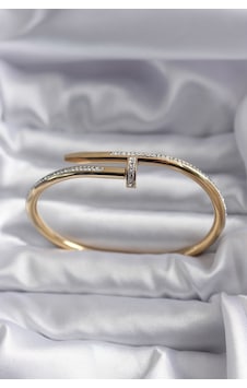 Çelik Gold Renk Çivi Model Zirkon Taş Detay Kadın Bileklik - Ebj260808w46110 Bakır Çelik Gold Renk Çivi Model Zirkon Taş Detay Kadın Bileklik - Ebj260808w46110 Bakır