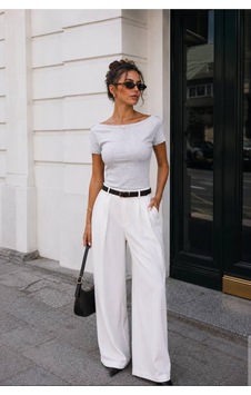 Trendol Fashion Life Kayık Yaka Omuzları Binmeli Bluz Pudra Pudra Trendol Fashion Life Kayık Yaka Omuzları Binmeli Bluz Pudra Pudra