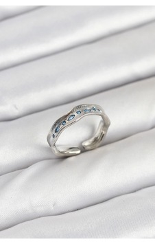 Buğz Pirinç Gümüş Renk Zirkon Taşlı Vintage Kadın Yüzük Diğer 49976421 Buğz Pirinç Gümüş Renk Zirkon Taşlı Vintage Kadın Yüzük Diğer 49976421