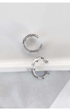 Gümüş Renk Unisex Kıstırmalı Çelik Kıkırdak Küpe Çift Gümüş Gümüş Renk Unisex Kıstırmalı Çelik Kıkırdak Küpe Çift Gümüş