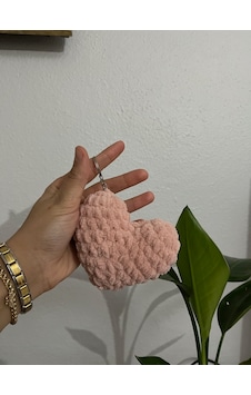 Örgü Kalp Anahtarlık 10 Cm Örgü Kalp Anahtarlık 10 Cm