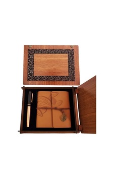 Herşeytrend Ahşap Kutulu Taba Renk Deri Defter Ve Kalem Set