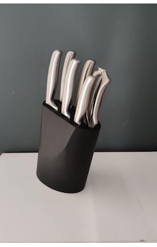 Berghoff Dina Frame 8 Parça Bloklu Bıçak Seti Siyah Berghoff Dina Frame 8 Parça Bloklu Bıçak Seti Siyah
