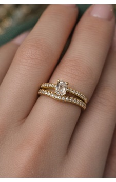 Xline Altın Renkli Kristal Taşlı Xuping Bijuteri Ayarlanabilir Yüzük Beyaz - Pembe Xline Altın Renkli Kristal Taşlı Xuping Bijuteri Ayarlanabilir Yüzük Beyaz - Pembe