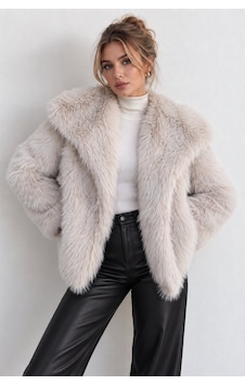 Lima Beyaz Kadın Peluş Kürk Ceket Oversize Uzun Kollu Yumuşak Dokulu Kışlık Mont Lima Beyaz Kadın Peluş Kürk Ceket Oversize Uzun Kollu Yumuşak Dokulu Kışlık Mont