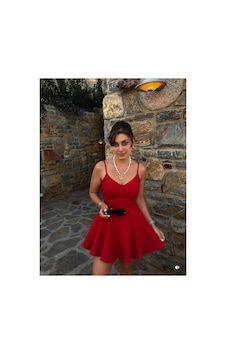 Gigi Wardrobe Rouge Mini Şortlu Elbise Kırmızı Kırmızı Gigi Wardrobe Rouge Mini Şortlu Elbise Kırmızı Kırmızı