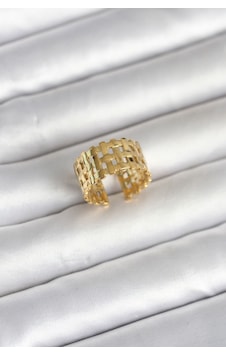 316l Çelik Gold Renk Hasır Model Kadın Yüzük 5886 Altın 316l Çelik Gold Renk Hasır Model Kadın Yüzük 5886 Altın