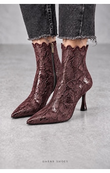 Dabab Shoes Mona Kadın Acı Kahve Dantel İşlemeli Sivri Burun Sıcak Astarlı Fermuarlı 7 Cm İnce Topuklu Bot Bootie Kahverengi Dabab Shoes Mona Kadın Acı Kahve Dantel İşlemeli Sivri Burun Sıcak Astarlı Fermuarlı 7 Cm İnce Topuklu Bot Bootie Kahverengi