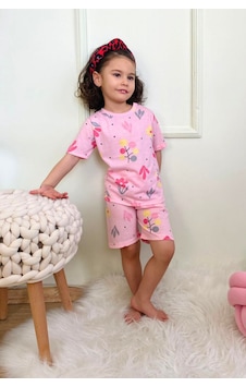 Kız Çocuk Pamuklu Penye Kumaş Şortlu Pijama Takımı Açık Pembe Kız Çocuk Pamuklu Penye Kumaş Şortlu Pijama Takımı Açık Pembe