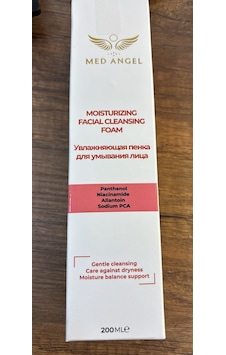 Med Angel Moisturizing Facial Cleansing Foam 200 ML