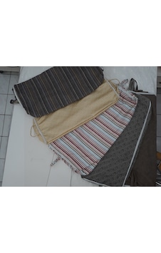 Hurç Yorgan 3 Adet Kapasite Döşemelik Kumaş Kumaş 50 Kg Çok renkli Hurç Yorgan 3 Adet Kapasite Döşemelik Kumaş Kumaş 50 Kg Çok renkli