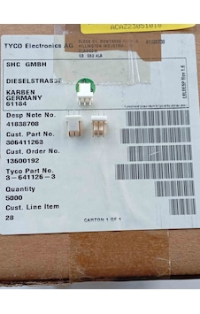 3-641126-3 3pin Tyco Konnektör 3 Adet 3-641126-3 3pin Tyco Konnektör 3 Adet