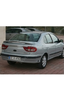 Renault Megane 1 Işıklı Spoyler Spoiler Boyasız