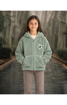 Flower Kız Çocuk Yeşil Çiçek Nakışlı Peluş Kapüşonlu Fermuarlı Hırka Flower Kız Çocuk Yeşil Çiçek Nakışlı Peluş Kapüşonlu Fermuarlı Hırka