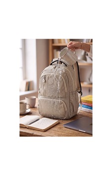 Gigi Luxe Unisex Su Geçirmez Çok Bölmeli Krinkıl Kumaş Okul Çantası Laptop Çantası Bej Bej Gigi Luxe Unisex Su Geçirmez Çok Bölmeli Krinkıl Kumaş Okul Çantası Laptop Çantası Bej Bej