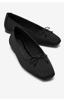 Luvi Shoes Alıa Siyah Saten Fiyonklu Kadın Babet Ayakkabı Luvi Shoes Alıa Siyah Saten Fiyonklu Kadın Babet Ayakkabı