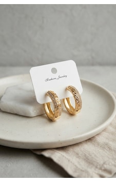 Gold Renk Zirkon Taşlı Ve Geometrik Motifli Pirinç Halka Kadın Küpe Çok Renkli Gold Renk Zirkon Taşlı Ve Geometrik Motifli Pirinç Halka Kadın Küpe Çok Renkli