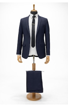 Erkek İtalyan Kesim Regular Fit Takım Elbise - 7483 Lacivert Erkek İtalyan Kesim Regular Fit Takım Elbise - 7483 Lacivert