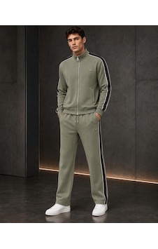 Stormwear Erkek Oysho Kumaş Şerit Detaylı Dik Yaka Fermuarlı Rahat Kesim Eşofman Takım Haki Stormwear Erkek Oysho Kumaş Şerit Detaylı Dik Yaka Fermuarlı Rahat Kesim Eşofman Takım Haki
