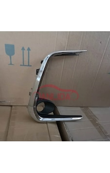 Toyota Corolla 201822 Ön Sis Lamba Kapağı Delikli Sol Oem No: 81482-02b40