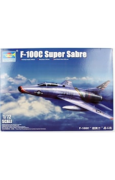 1/72 F-100c Super Sabre Savaş Uçağı Maketi, Trumpeter 01648