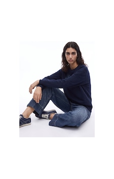 Jeep Lacivert Kadın Bisiklet Yaka Loose Fit Nakışlı Sweatshirt J6wl-swt7036 Jeep Lacivert Kadın Bisiklet Yaka Loose Fit Nakışlı Sweatshirt J6wl-swt7036