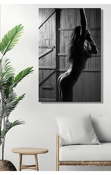 Siyah Beyaz Tangalı Kadın Model Estetik Fotoğrafı Dikey Kanvas Tablo Tekli Ev Kafe Ofis 3285