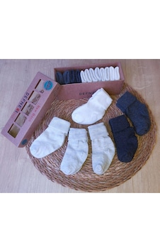 Butik Kıpırık Baby Yeni Doğan Kutulu 6 Çift Unusex Bebek Çorabı-734 Gri Butik Kıpırık Baby Yeni Doğan Kutulu 6 Çift Unusex Bebek Çorabı-734 Gri