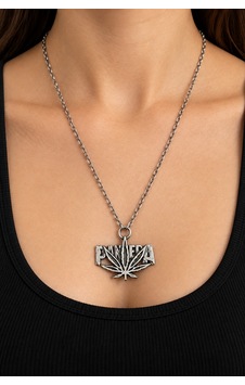 Pantera Logo Kolye Yaprak Figürlü Gümüş Renk Heavy Metal Rock Kolyesi Altın - Gümüş Pantera Logo Kolye Yaprak Figürlü Gümüş Renk Heavy Metal Rock Kolyesi Altın - Gümüş