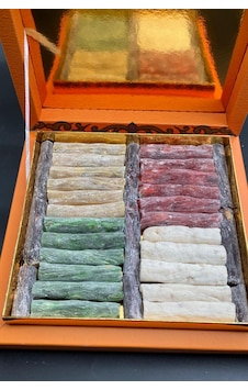 Karışık Hediyelik Kutuda Parmak Fitil Fıstıklı Lokum Narlı,sütlü,karadutlu,elmalı,limonlu, 450 Gr