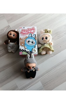 Koleksiyonluk Kıyafetli Mini Peluş Figür Anahtarlık Exciting Macaron Suprız Koleksiyonluk Kıyafetli Mini Peluş Figür Anahtarlık Exciting Macaron Suprız