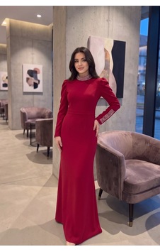 Dorne Moda Taş İşlemeli Yaka Ve Kol Detaylı Uzun Davet Elbisesi Kırmızı Kırmızı Dorne Moda Taş İşlemeli Yaka Ve Kol Detaylı Uzun Davet Elbisesi Kırmızı Kırmızı