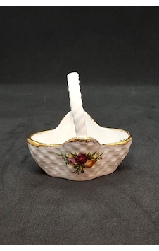 Old Country Roses Bone China Antika Porselen Örgülü Mini Sepet 6x7 Cm Sarı Old Country Roses Bone China Antika Porselen Örgülü Mini Sepet 6x7 Cm Sarı