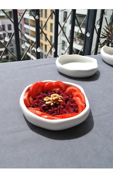 2 Adet Porselen Kıvrımlı Mini Fırın Kabı Küçük Boy Sunum Tabak Meze Salata Tabağı 14 Cm Asimetrik Beyaz 2 Adet Porselen Kıvrımlı Mini Fırın Kabı Küçük Boy Sunum Tabak Meze Salata Tabağı 14 Cm Asimetrik Beyaz