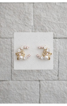 Çelik Rose Gold Kristal Taşlı İncili Fiyonk Detay Pretty Küpe -kararma Yapmaz- Metalik Çelik Rose Gold Kristal Taşlı İncili Fiyonk Detay Pretty Küpe -kararma Yapmaz- Metalik