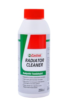 Castrol Radiator Cleaner Radyatör Temizleyici Ve Pas Sökücü 250 Ml