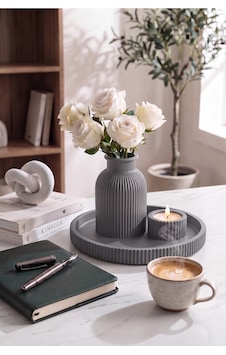 Senfoni Vazo Dekoratif Set - Modern Minimalist Estetik Tasarım Dekoratif Set - Pilli Mum, Mumluk Ve Tepsi Dahil Ev Ofis Salon Dekorasyonu İçin Şık Kompozisyon - Ahenk Tasarım Gümüş Senfoni Vazo Dekoratif Set - Modern Minimalist Estetik Tasarım Dekoratif Set - Pilli Mum, Mumluk Ve Tepsi Dahil Ev Ofis Salon Dekorasyonu İçin Şık Kompozisyon - Ahenk Tasarım Gümüş