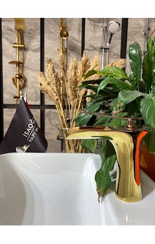 İsaoğlu Yapı Parlak Gold Şelale Lavabo Bataryası Altın Şelale Lavabo Musluğu Gold Lavabo Bataryası Altın Musluk Gold İsaoğlu Yapı Parlak Gold Şelale Lavabo Bataryası Altın Şelale Lavabo Musluğu Gold Lavabo Bataryası Altın Musluk Gold