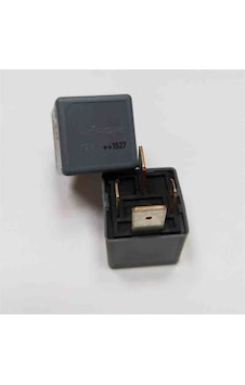 V23134-j52-x461 12v 30a 1c 4pın Tyco Oto Röle 2 Adet 97227347 V23134-j52-x461 12v 30a 1c 4pın Tyco Oto Röle 2 Adet 97227347